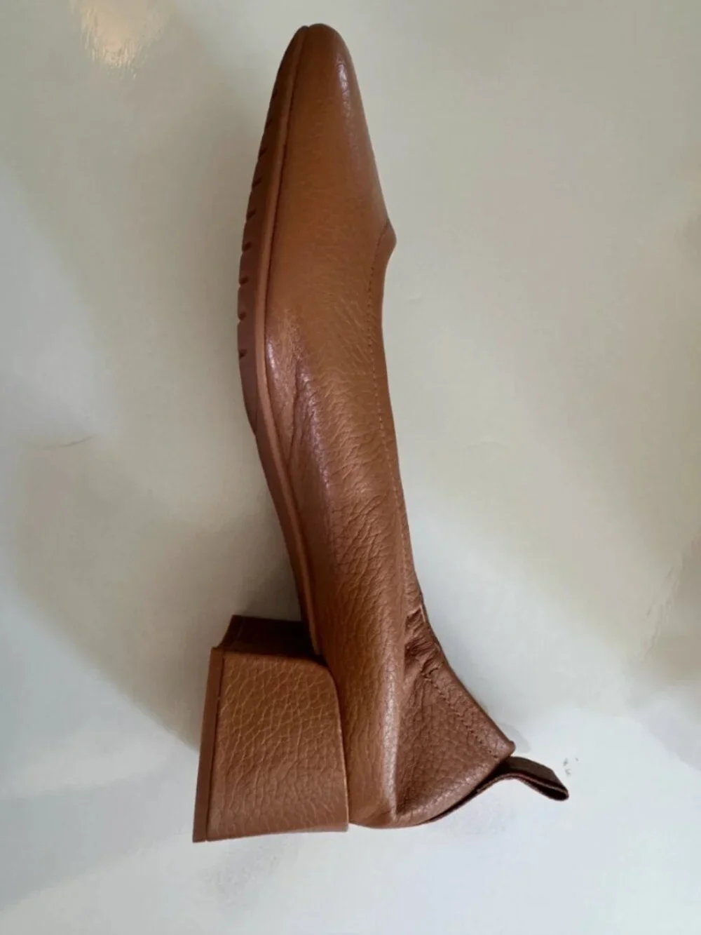 NWB Vonic Ramona Mocha Mousse Leather Slip-On heels  ballet flats with 1.5” heel